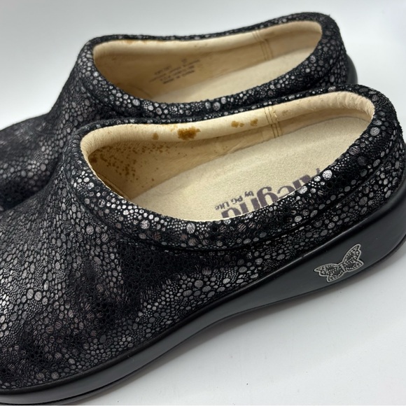 Alegria Kay Black Textured Leather Clogs Comfort Work Shoes EU 37 US 6.5 7 - Picture 6 of 6